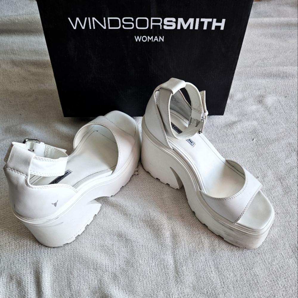Windsorsmith platform heels/ Size 9